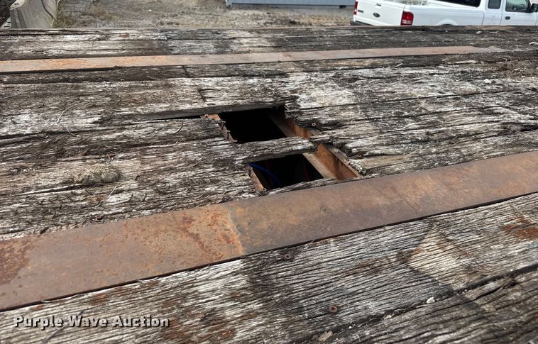 image for item EV1988 1987 Dorsey flatbed trailer