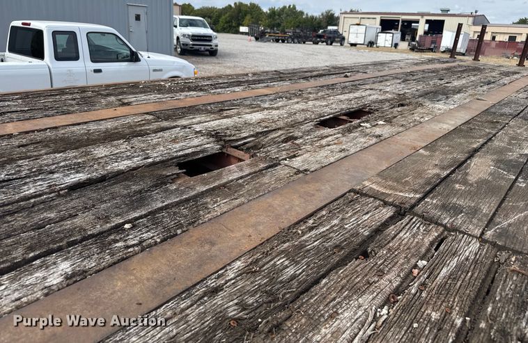 image for item EV1988 1987 Dorsey flatbed trailer