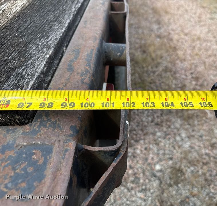 image for item EV1988 1987 Dorsey flatbed trailer