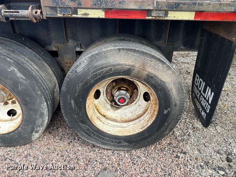 image for item EV1988 1987 Dorsey flatbed trailer