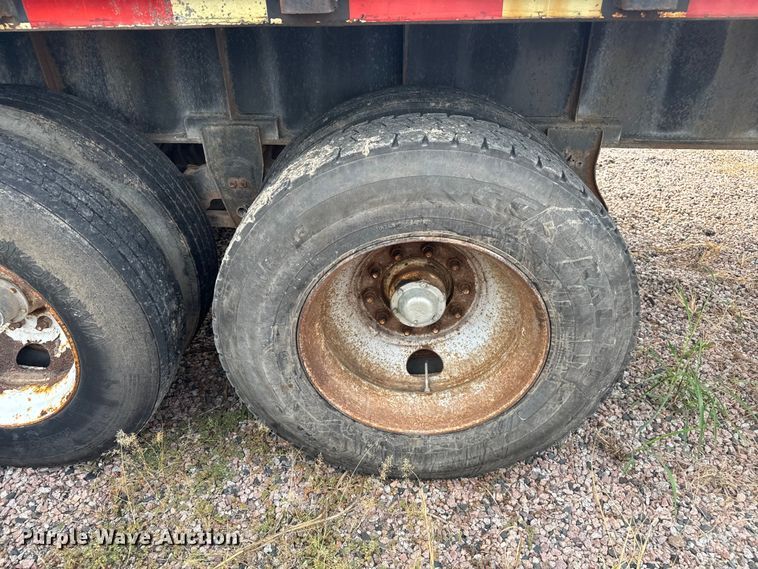 image for item EV1988 1987 Dorsey flatbed trailer