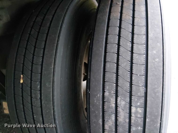 image for item EV5267 2013 Great Dane dry van trailer