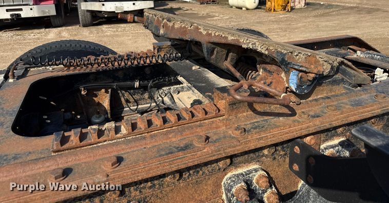 image for item ND9414 1999 Kenworth T800 semi truck