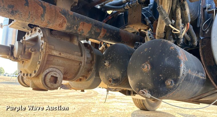 image for item ND9414 1999 Kenworth T800 semi truck