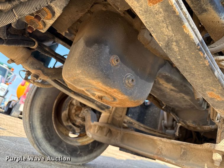 image for item ND9414 1999 Kenworth T800 semi truck