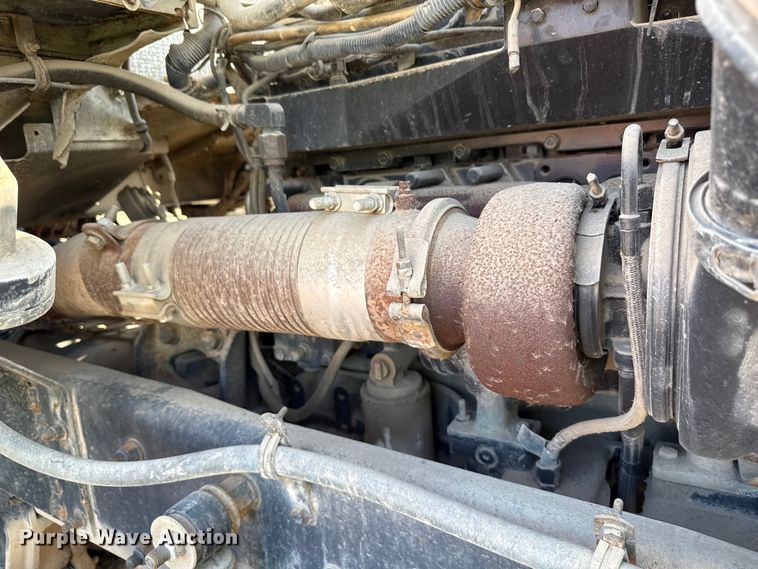 image for item ND9414 1999 Kenworth T800 semi truck