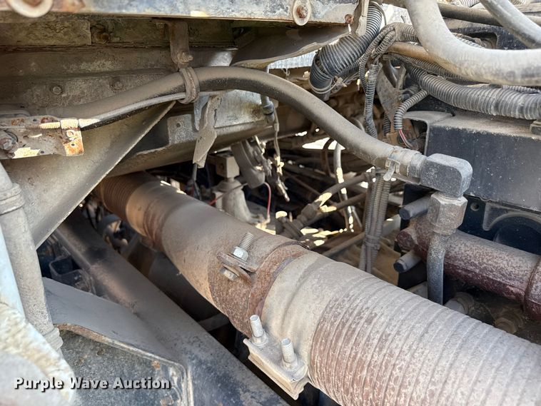 image for item ND9414 1999 Kenworth T800 semi truck