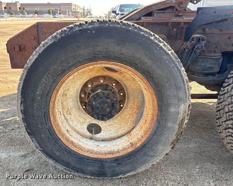 image for item ND9414 1999 Kenworth T800 semi truck