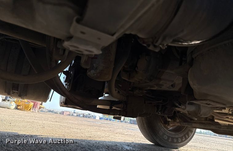 image for item ND9415 2011 Volvo Truck VNM semi truck