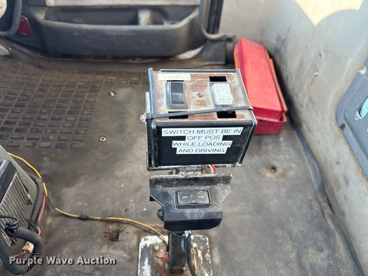 image for item ND9415 2011 Volvo Truck VNM semi truck