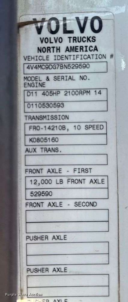 image for item ND9415 2011 Volvo Truck VNM semi truck