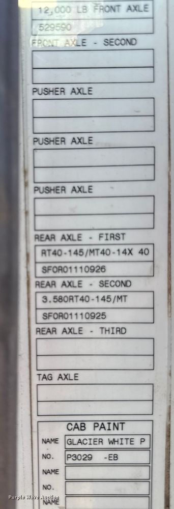 image for item ND9415 2011 Volvo Truck VNM semi truck