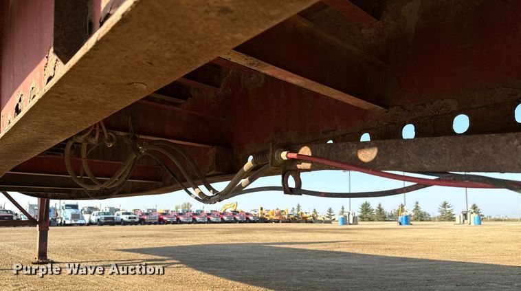 image for item ND9423 2001 Great Dane flatbed trailer