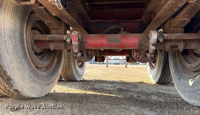 image for item ND9423 2001 Great Dane flatbed trailer