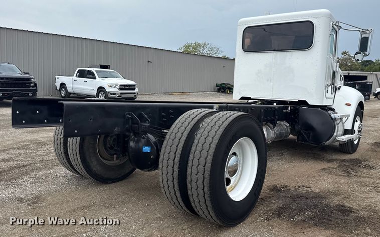 CAMIóN CHASIS 2015 PETERBILT 337