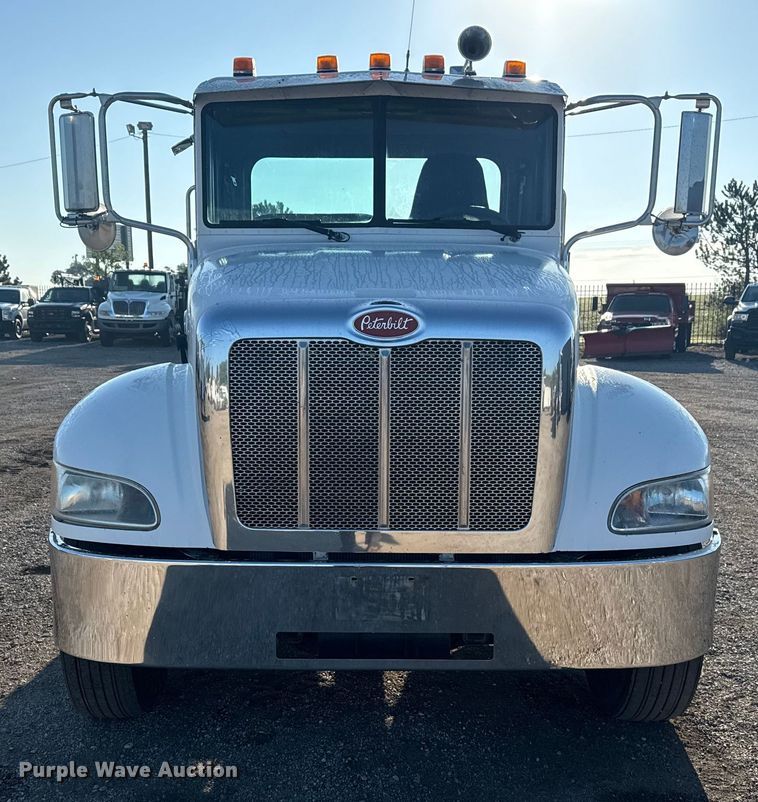 CAMIóN CHASIS 2011 PETERBILT 337