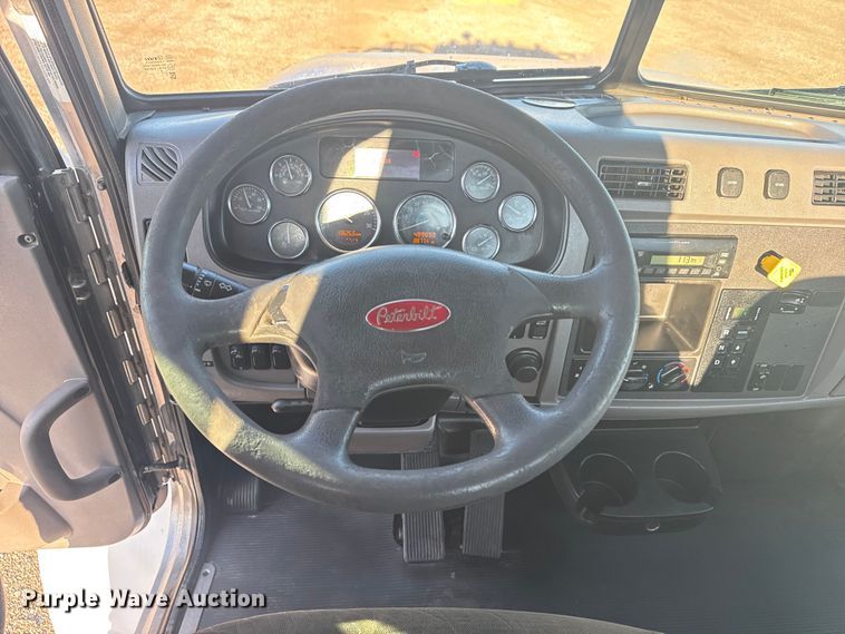 image for item NU9670 2011 Peterbilt 337 truck cab and chassis