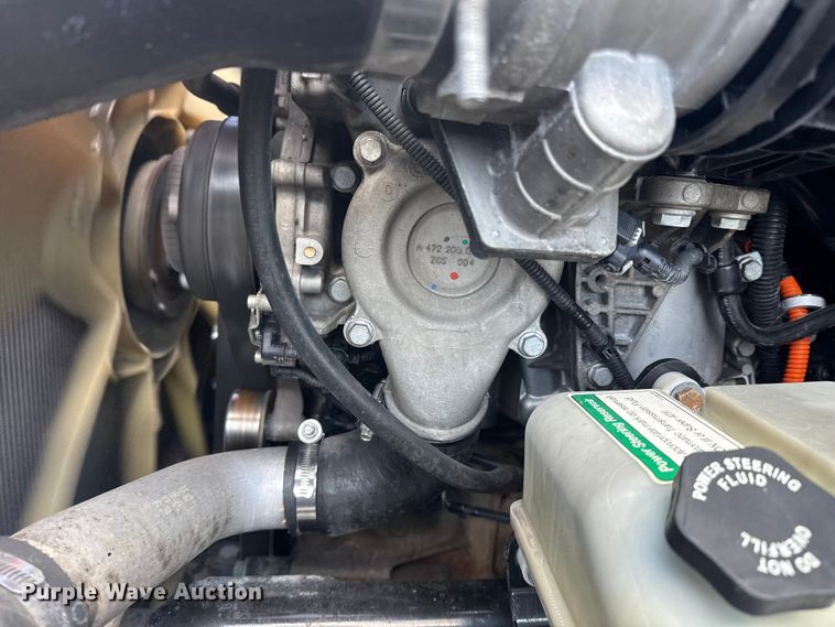 image for item NU9679 2015 Freightliner Cascadia 113 semi truck