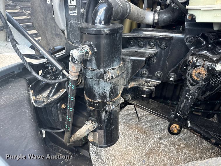 image for item NU9679 2015 Freightliner Cascadia 113 semi truck