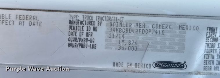 image for item NU9679 2015 Freightliner Cascadia 113 semi truck