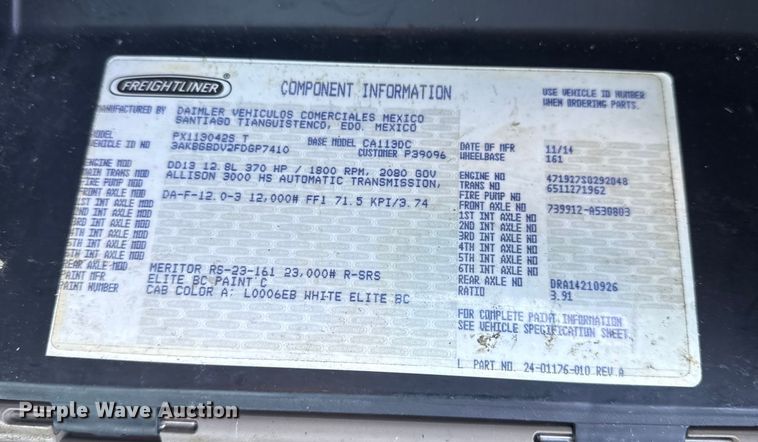 image for item NU9679 2015 Freightliner Cascadia 113 semi truck