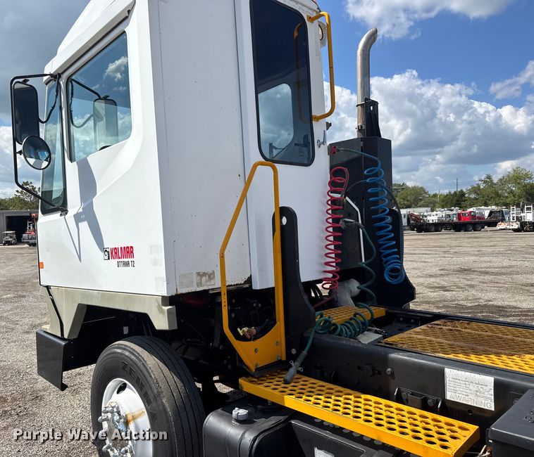 image for item NU9695 2016 Kalmar Ottawa T2 yard truck
