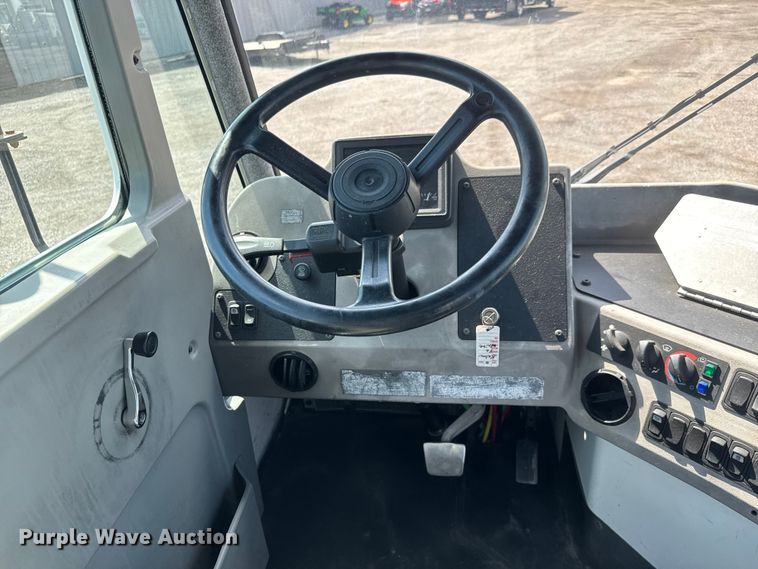 image for item NU9695 2016 Kalmar Ottawa T2 yard truck