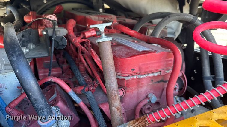 image for item NU9695 2016 Kalmar Ottawa T2 yard truck