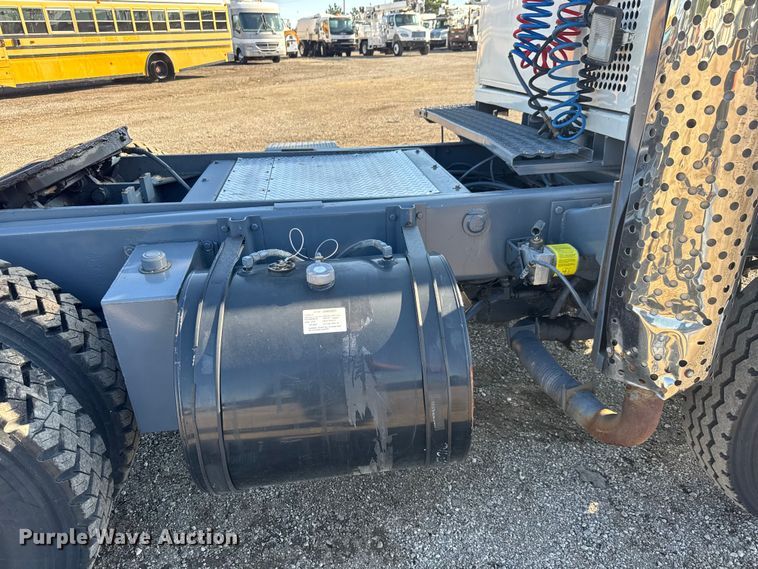 image for item NU9703 1982 Ottawa Commando 30 yard truck