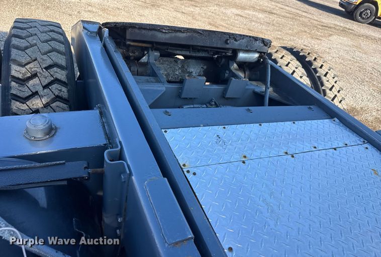 image for item NU9703 1982 Ottawa Commando 30 yard truck