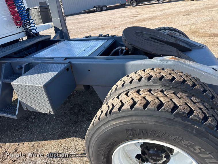 image for item NU9703 1982 Ottawa Commando 30 yard truck