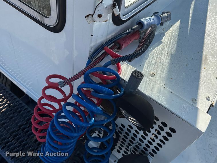 image for item NU9703 1982 Ottawa Commando 30 yard truck