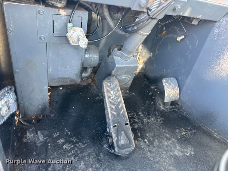 image for item NU9703 1982 Ottawa Commando 30 yard truck