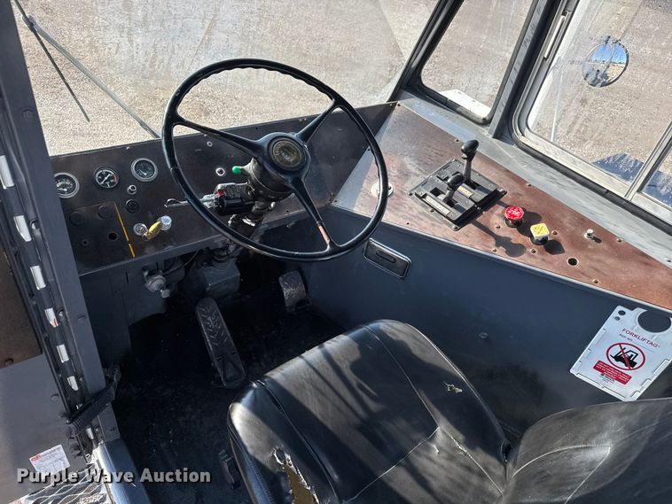 image for item NU9703 1982 Ottawa Commando 30 yard truck