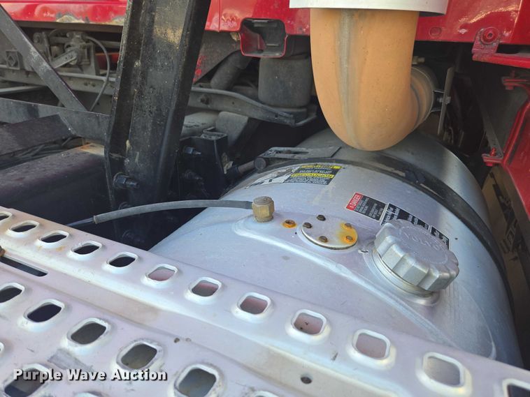 image for item YA0713 2019 Volvo VN semi truck