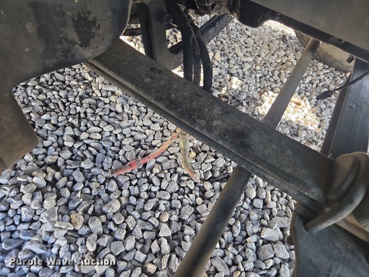 image for item YA0713 2019 Volvo VN semi truck