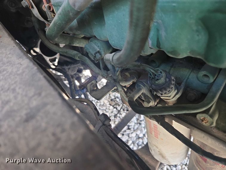 image for item YA0713 2019 Volvo VN semi truck