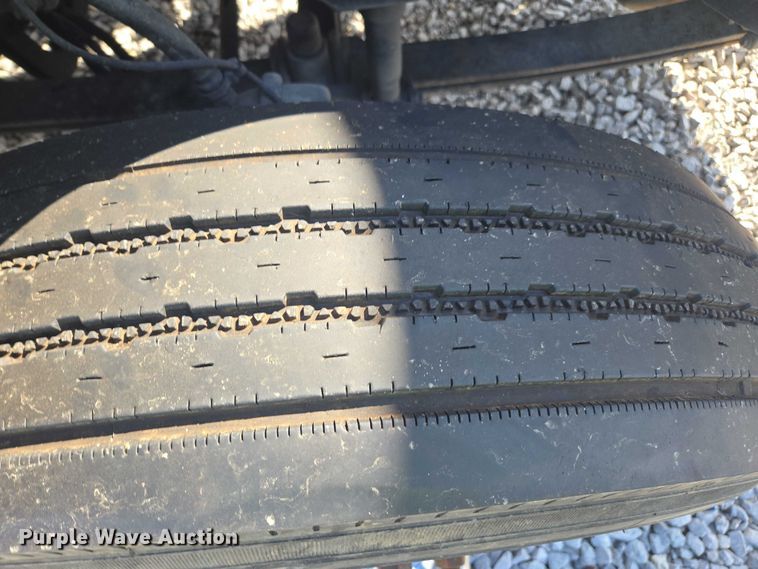 image for item YA0713 2019 Volvo VN semi truck