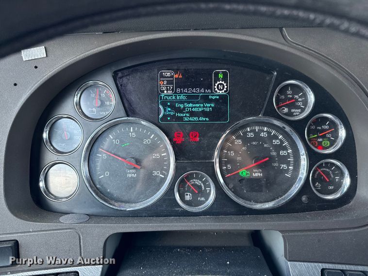 image for item YA0719 2019 Kenworth T680 semi truck