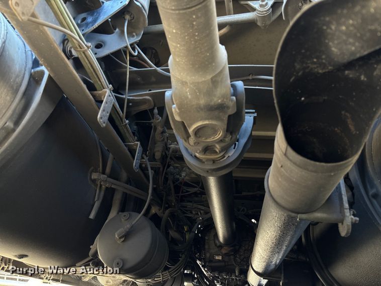 image for item YA0759 2019 Freightliner Cascadia semi truck