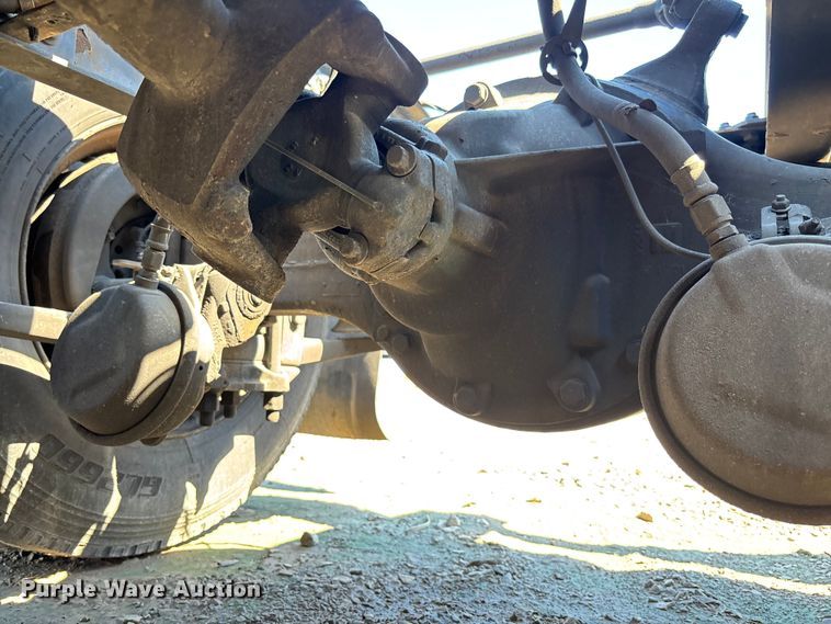 image for item YA0759 2019 Freightliner Cascadia semi truck