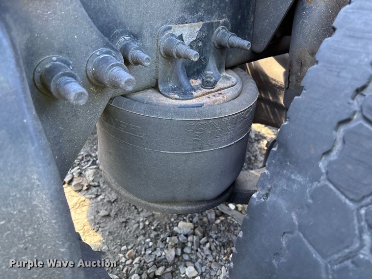 image for item YA0759 2019 Freightliner Cascadia semi truck