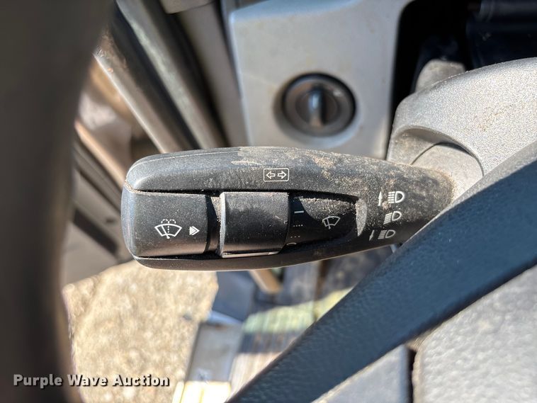 image for item YA0759 2019 Freightliner Cascadia semi truck