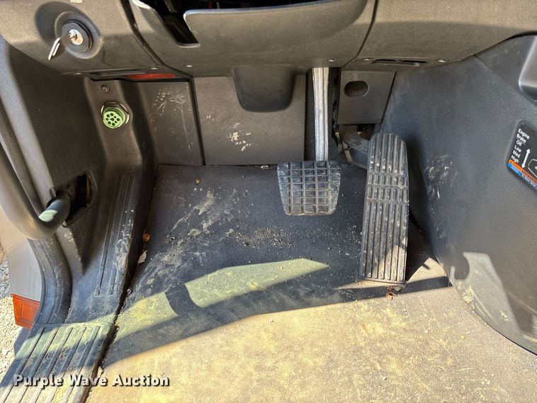 image for item YA0759 2019 Freightliner Cascadia semi truck