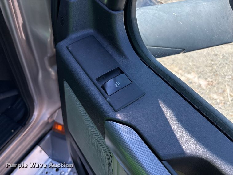 image for item YA0759 2019 Freightliner Cascadia semi truck