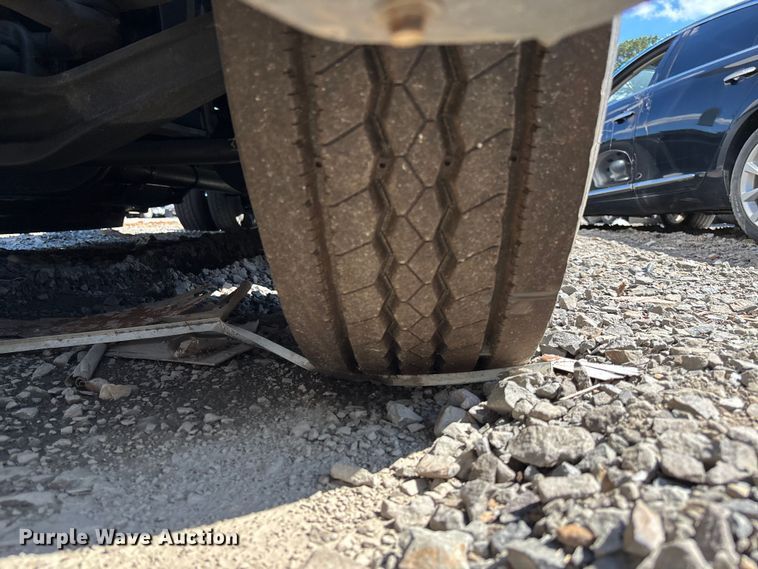 image for item YA0759 2019 Freightliner Cascadia semi truck