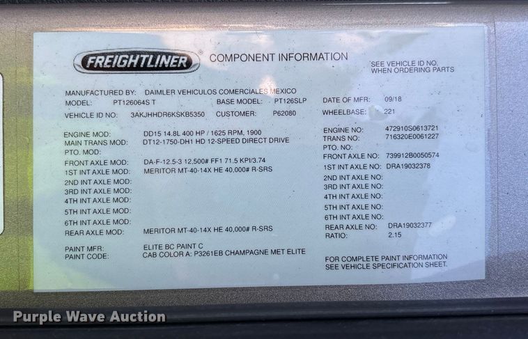 image for item YA0759 2019 Freightliner Cascadia semi truck