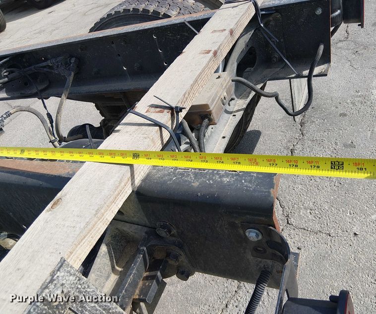 image for item YA0834 2010 International MA025 truck cab and chassis