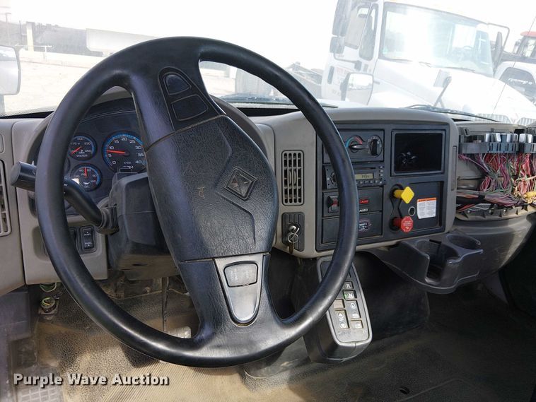 image for item YA0834 2010 International MA025 truck cab and chassis