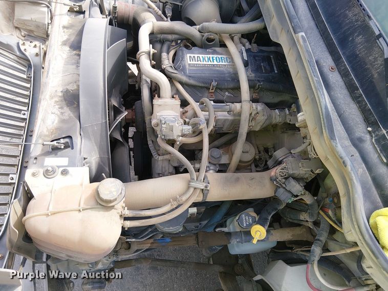 image for item YA0834 2010 International MA025 truck cab and chassis